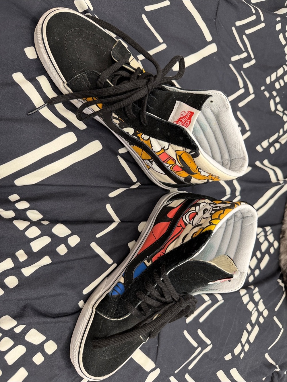 Vans Sk8Hi, Disney men’s 7.5/womens 9
